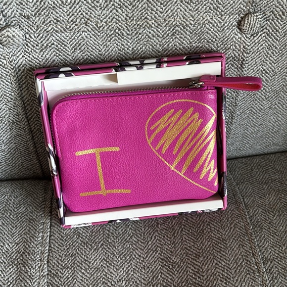 Vera Bradley - I Heart You Limited Edition Wallet - Picture 2 of 8